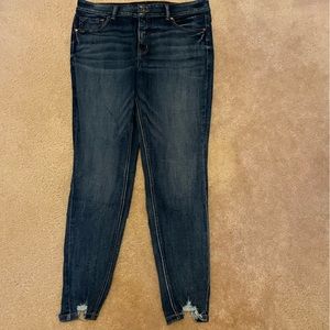 Skinny shark bite jeans
